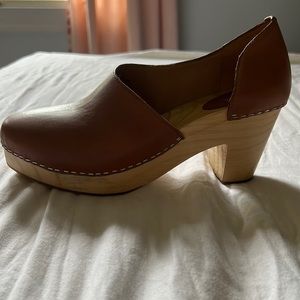 Free people brown leather clogs